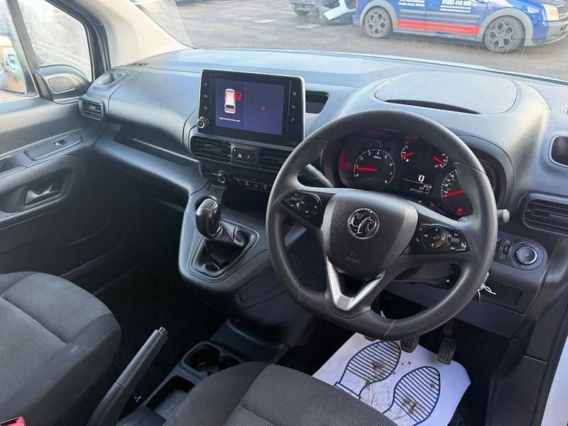 Used Vauxhall Combo Sportive 2020 White MPV