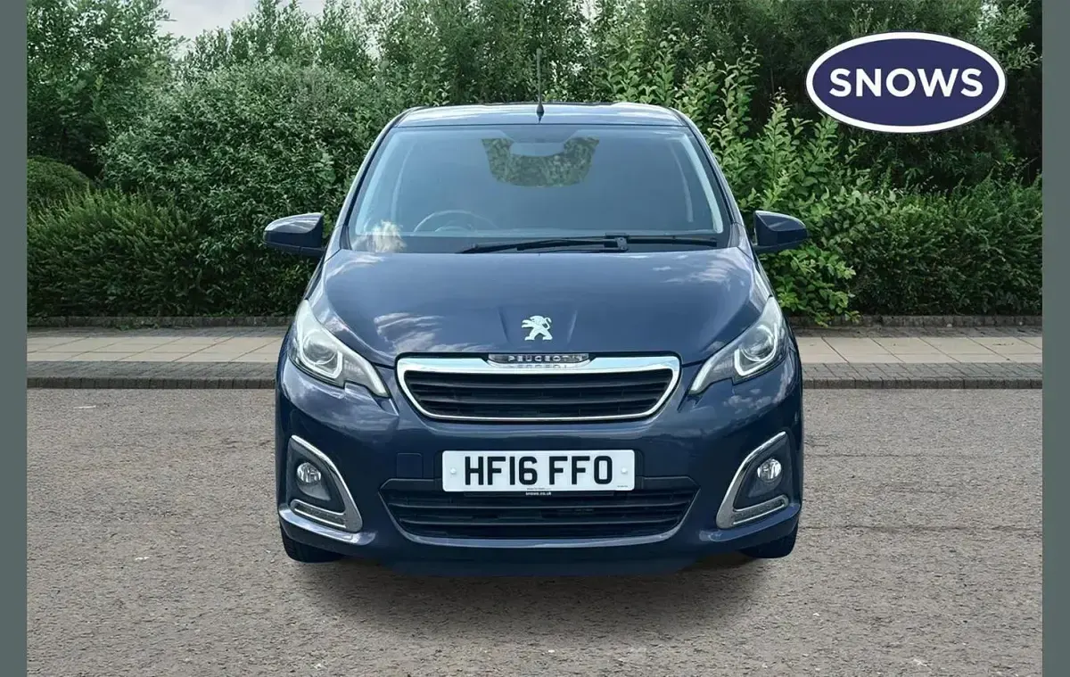 Used Peugeot 108 Allure 82 HP (60 kW) 2016 Blue Hatchback