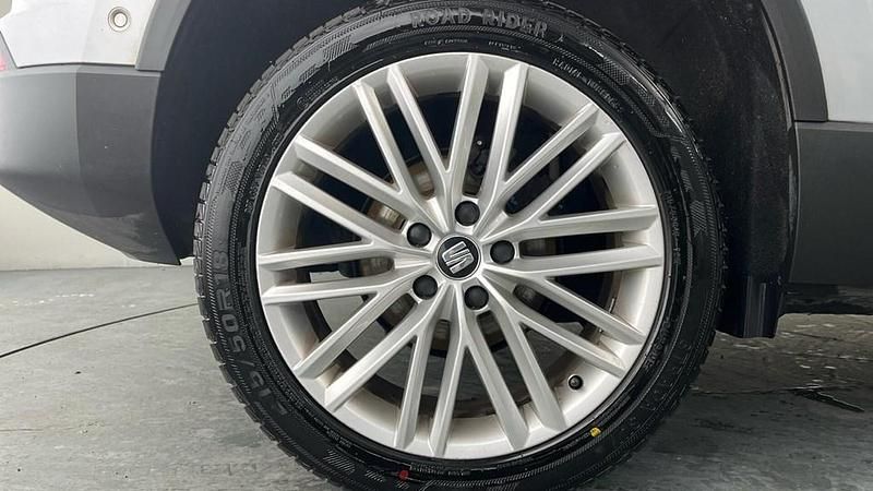 Käytetty Seat Ateca XCELLENCE 150 HP (110 kW) 2020 Hopea Katumaasturi