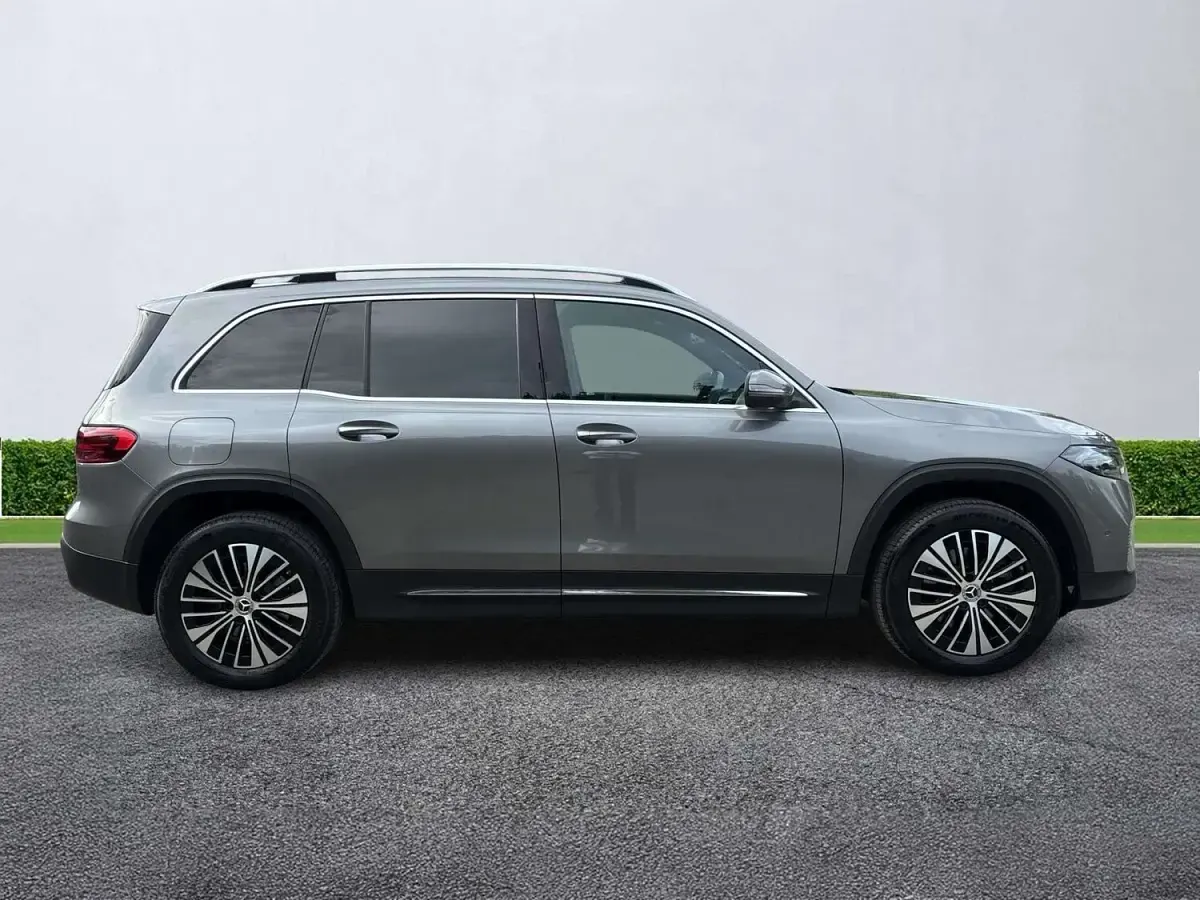 Used Mercedes EQB250+ Executive 139 kW (190 HP) 2025 Grey SUV
