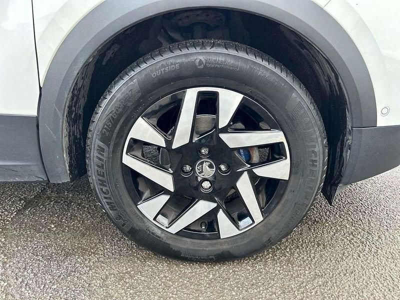 Used Vauxhall Mokka Elite 99 HP (72 kW) 2021 White SUV