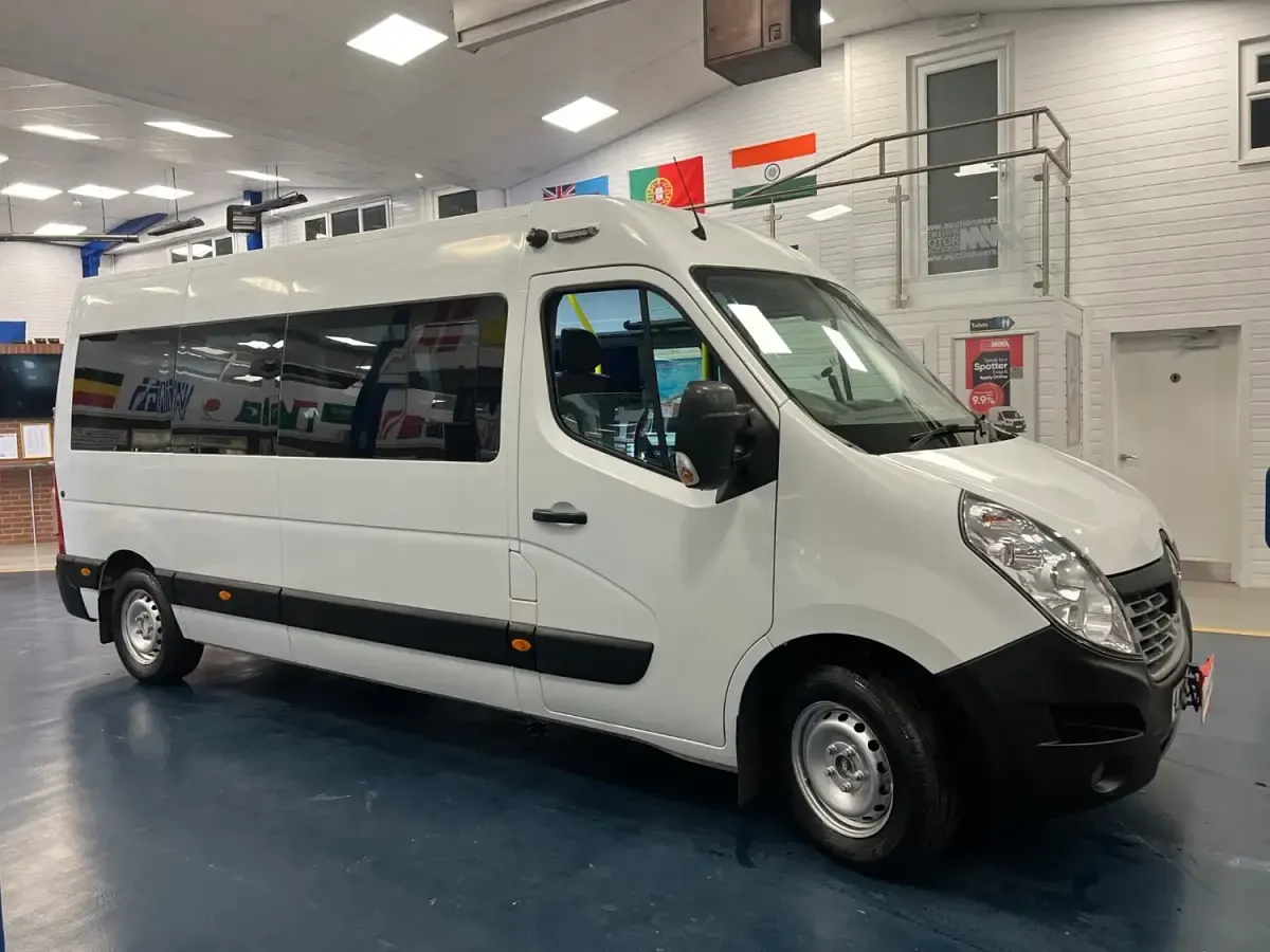 Usado Renault Master 125 HP (91 kW) 2018 Branco Van