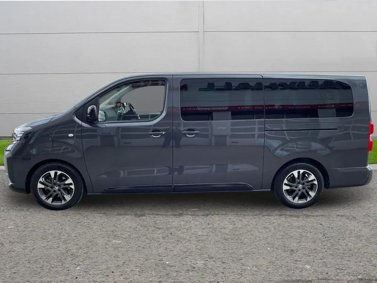 Gebraucht Vauxhall Vivaro Ultimate 98 kW (134 PS) 2024 Grau Van / Kleinbus