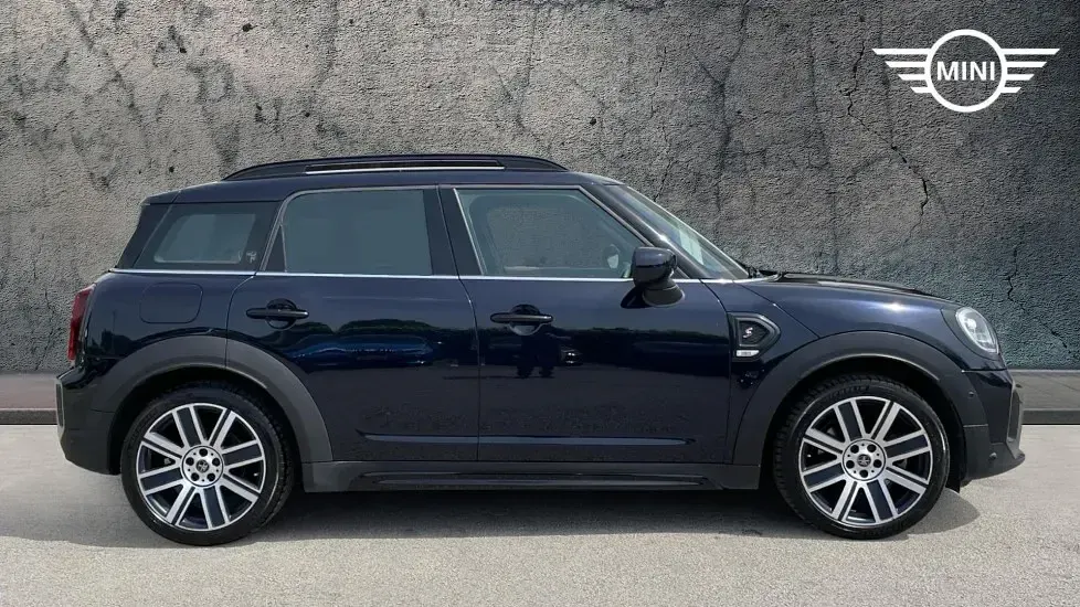 Używany Mini Cooper S Countryman Exclusive 176 KM (129 kW) 2023 Czarny SUV
