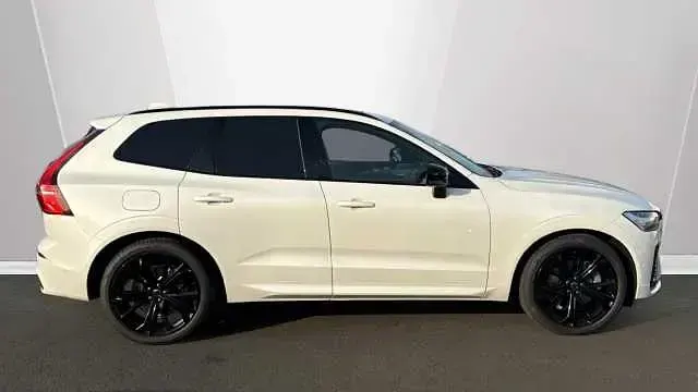 Used Volvo XC60 Ultra 449 HP (330 kW) 2026 White SUV