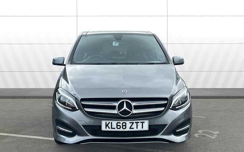 Used Mercedes B200 Exclusive 156 HP (114 kW) 2018 MPV
