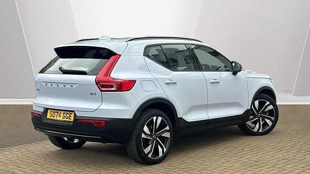 Used Volvo XC40 Plus 161 HP (118 kW) 2025 SUV