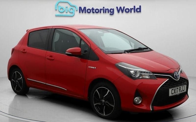 Used 2016 Toyota Yaris Hybrid Design Hatchback | £11,100 (Fair price) - Image 1/4
