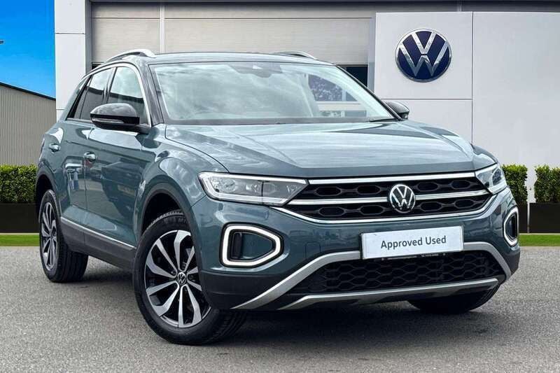 Blue Used 2022 VW T-Roc Style SUV | £23,689 (Fair price) - Image 1/4