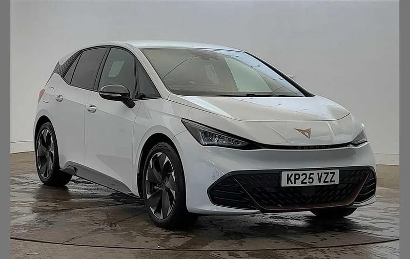 Used Cupra Born e-Boost 169 kW (230 HP) 2025 White Hatchback