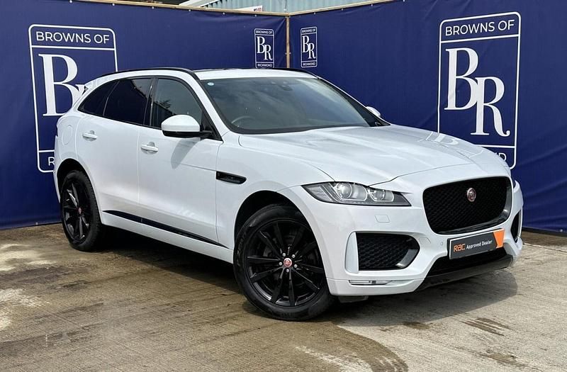 White Used 2020 Jaguar F-Pace Chequered Flag SUV | £25,299 (Fair price) - Image 1/3