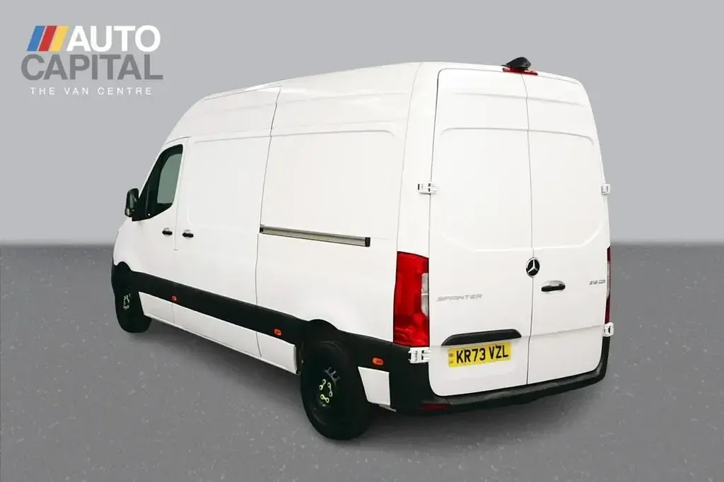 Used Mercedes Sprinter Premium 150 HP (110 kW) 2023 White Van