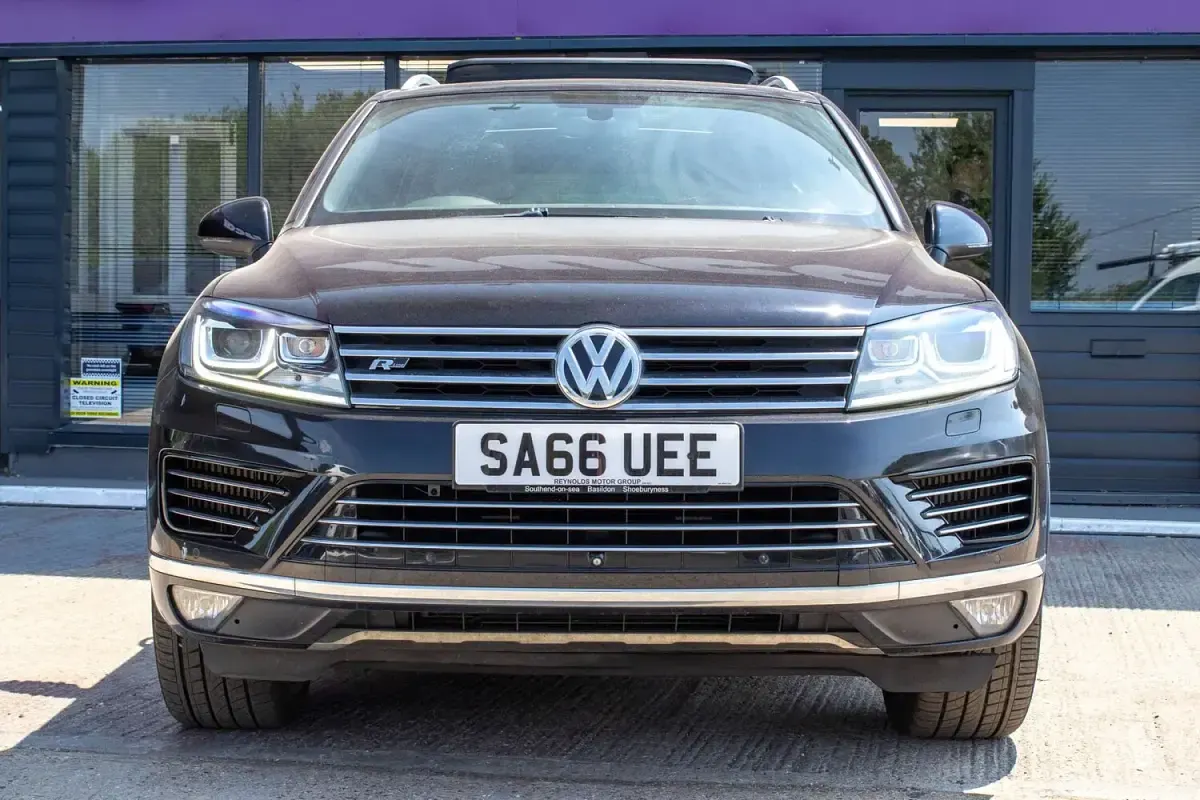Used VW Touareg R-line Plus 204 HP (150 kW) 2016 Black SUV