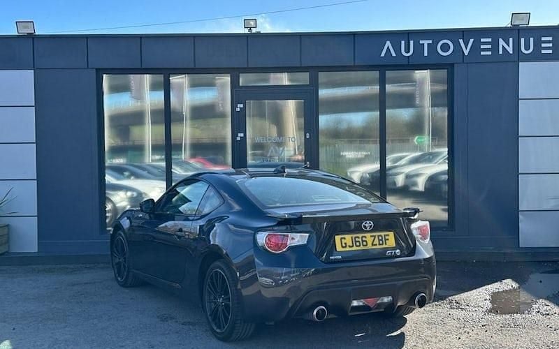 Used Toyota GT86 GT 200 HP (147 kW) 2016 Grey Coupe