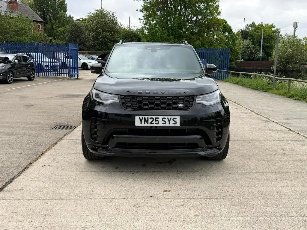 Used Land Rover Discovery HSE Dynamic 2025 Black SUV