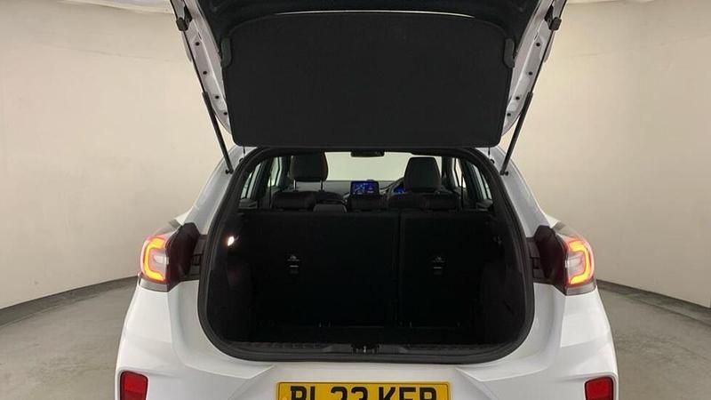 Usado Ford Puma ST-Line 123 HP (90 kW) 2023 Branco SUV
