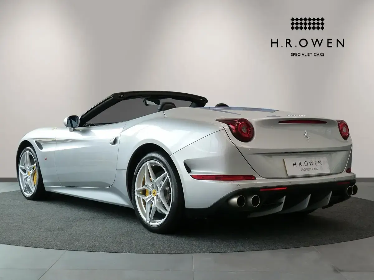 Used Ferrari California 560 HP (411 kW) 2016 Silver Cabriolet