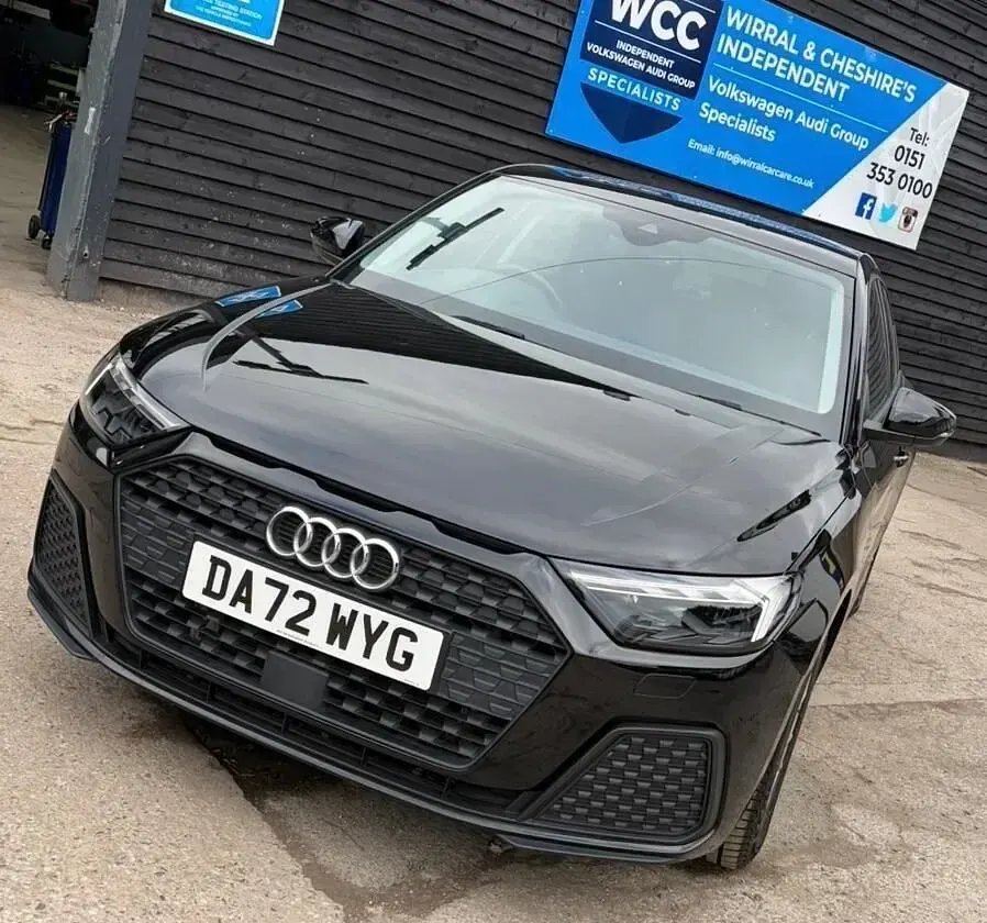 Usado Audi A1 Sportback Design 95 HP (69 kW) 2022 Preto Citadino