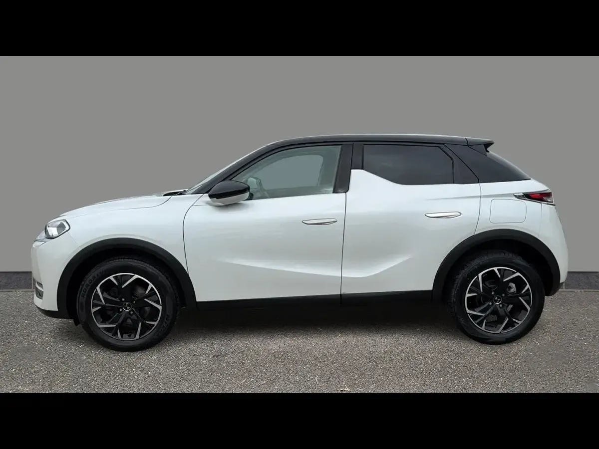 Used DS Automobiles DS3 Prestige 2021 White Hatchback