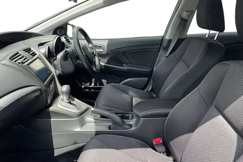 Used Honda Civic SE Plus 140 HP (102 kW) 2015 Golden bronze Hatchback