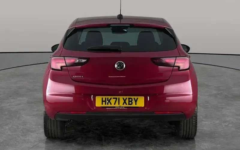 Used Vauxhall Astra Edition 145 HP (106 kW) 2021 Red Hatchback