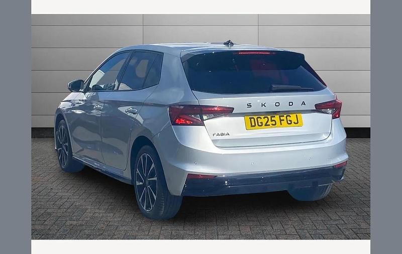 Used Skoda Fabia Monte Carlo 150 HP (110 kW) 2025 Brilliant silver Hatchback
