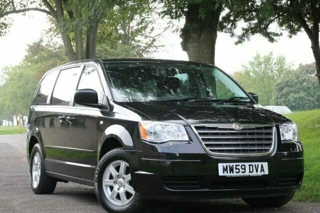Used 2010 Chrysler Grand Voyager MPV | £15,000 - Image 1/4
