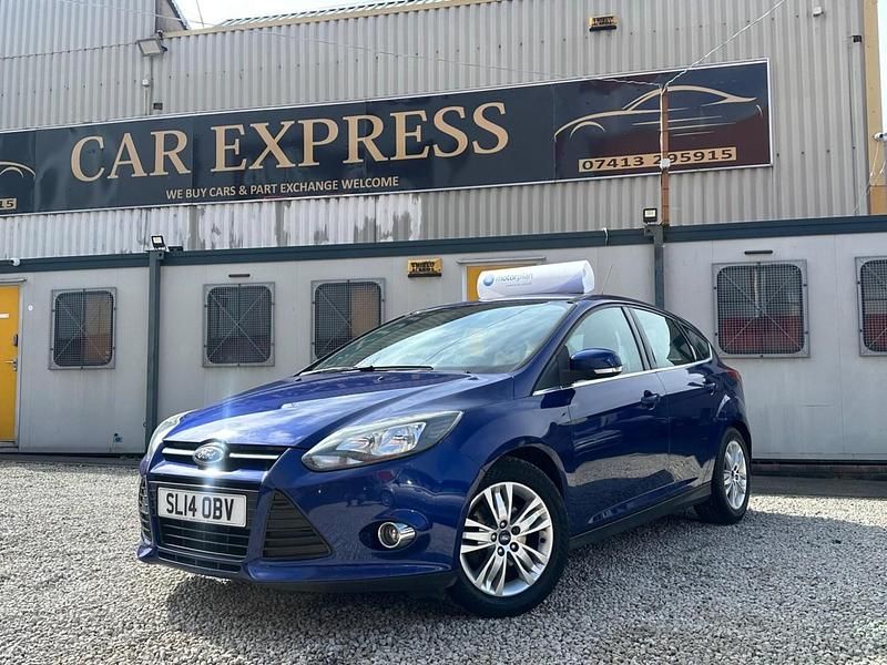 Used Ford Focus Titanium 2014 Blue Hatchback