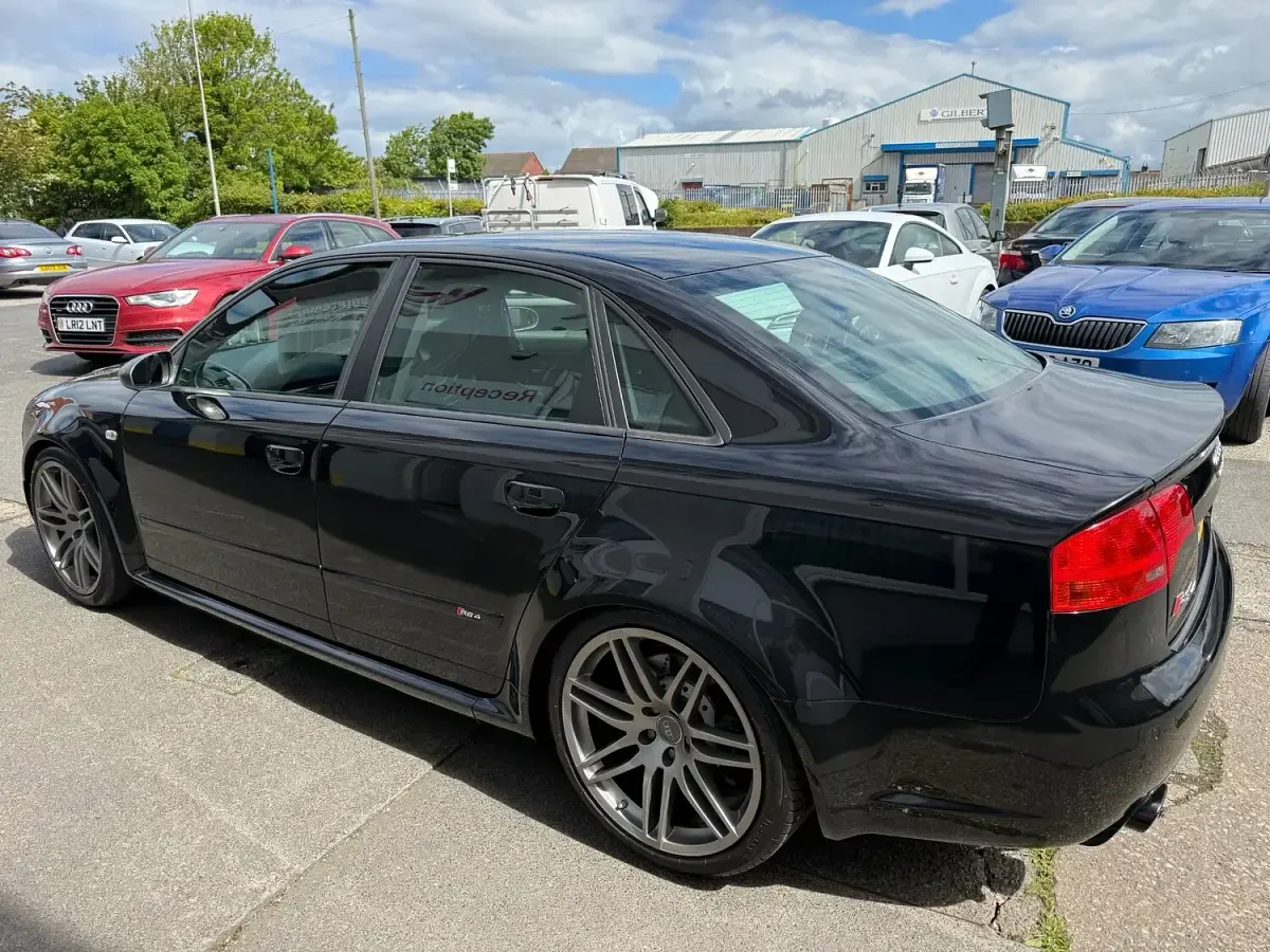 Usado Audi RS4 Black Edition 414 HP (304 kW) 2014 Preto Carrinha