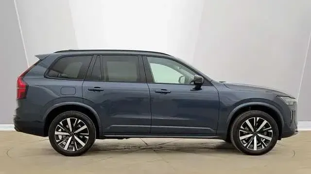 Usado Volvo XC90 Plus 247 HP (181 kW) 2026 SUV