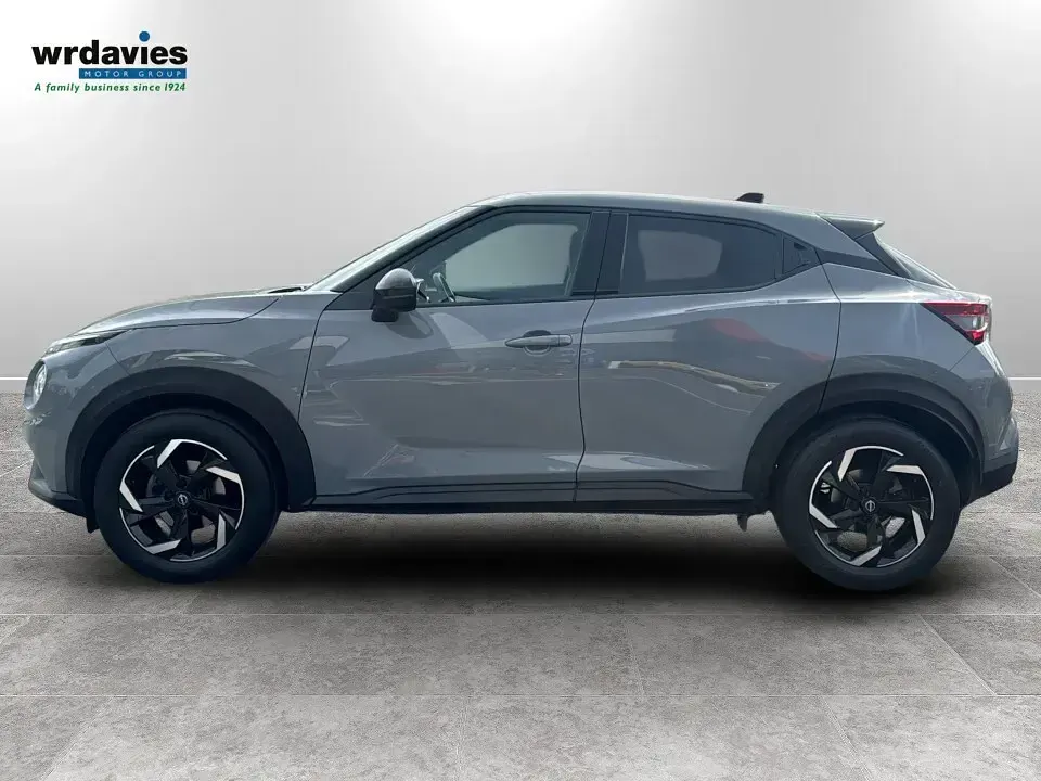 Used Nissan Juke N-Connecta 114 HP (83 kW) 2023 Grey SUV