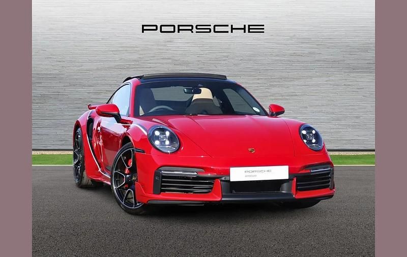 Used Porsche 911 572 HP (420 kW) 2021 Red Coupe