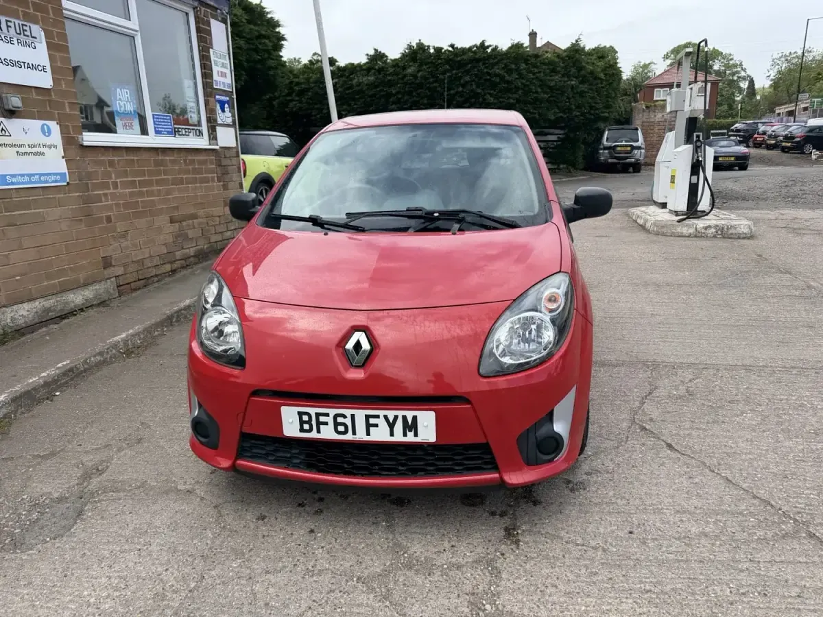 Używany Renault Twingo 2011 Czerwony Hatchback