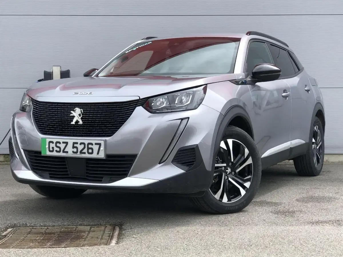 Used Peugeot e-2008 Allure+ 98 kW (134 HP) 2022 Grey SUV