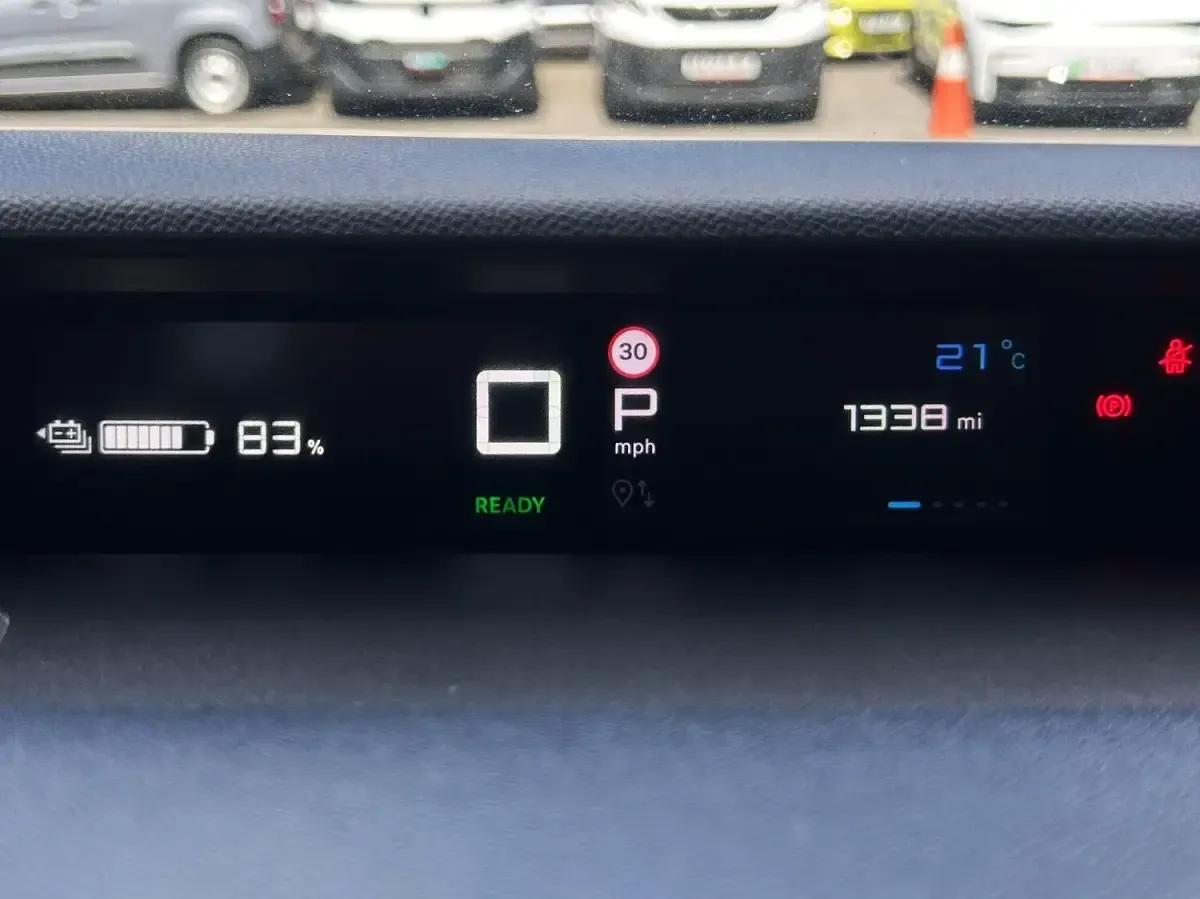 Used Citroën e-C3 83 kW (113 HP) 2025 Blue Hatchback