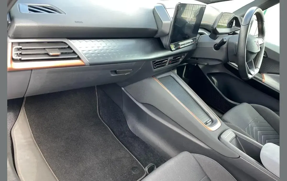 Used Cupra Born 150 kW (204 HP) 2023 White Hatchback