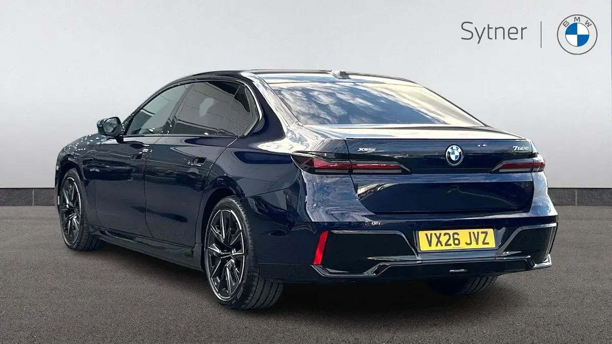 Used BMW 750e M Sport 482 HP (354 kW) 2026 Blue Sedan
