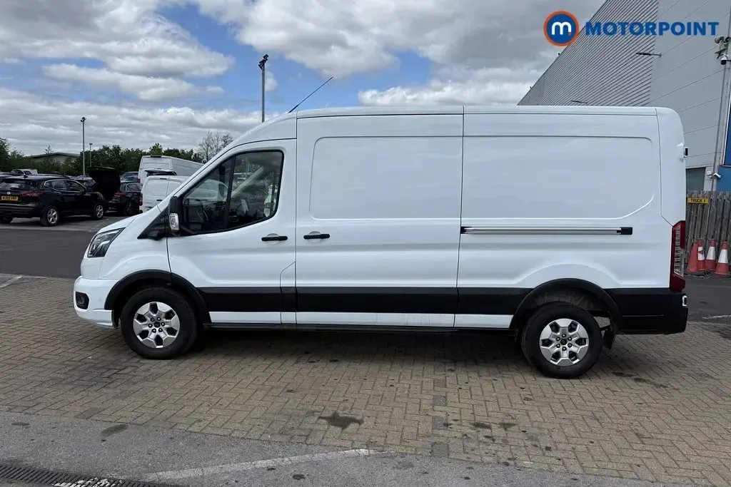 Second-hand Ford Transit Limited 165 CP (121 kW) 2024 Alb Van