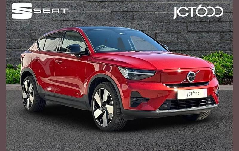 Red Used 2022 Volvo C40 Ultimate SUV | £24,750 (Fair price) - Image 1/4