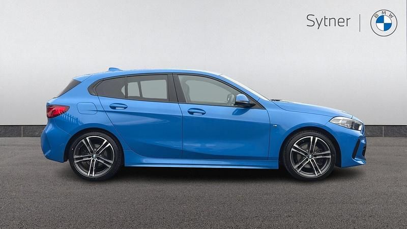 Used BMW 118 M Sport 134 HP (98 kW) 2021 Blue Hatchback