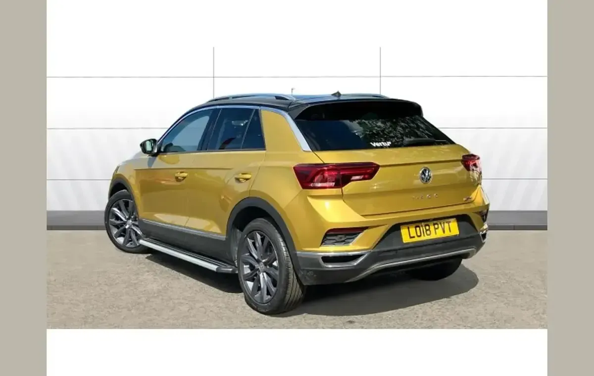 Used VW T-Roc SEL 190 HP (139 kW) 2018 Yellow SUV
