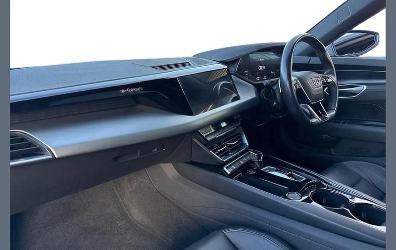 Used Audi e-tron GT quattro Comfort 384 kW (523 HP) 2021 Grey Sedan