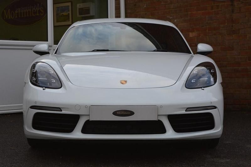 Used Porsche 718 Cayman S 350 HP (257 kW) 2017 White Coupe