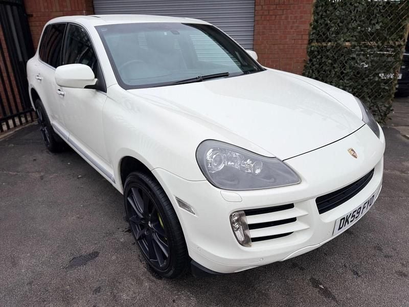 Used Porsche Cayenne 240 HP (176 kW) 2009 White SUV