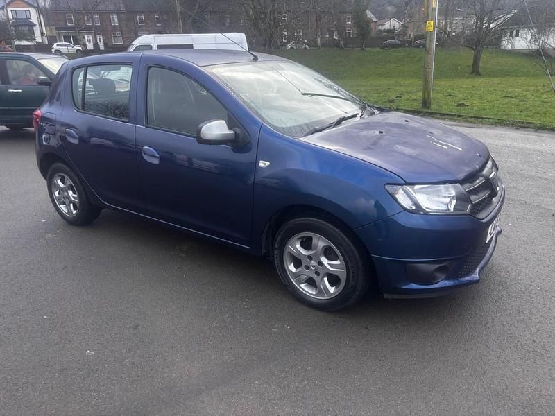 Used Dacia Sandero Lauréate 2015 Blue Hatchback