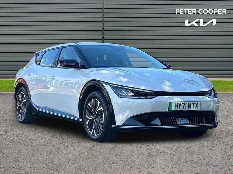 White Used 2021 Kia EV6 Air SUV | £19,991 (Fair price) - Image 1/4