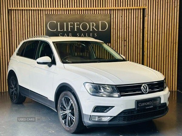 White Used 2017 VW Tiguan SE SUV | £11,995 (Fair price) - Image 1/4