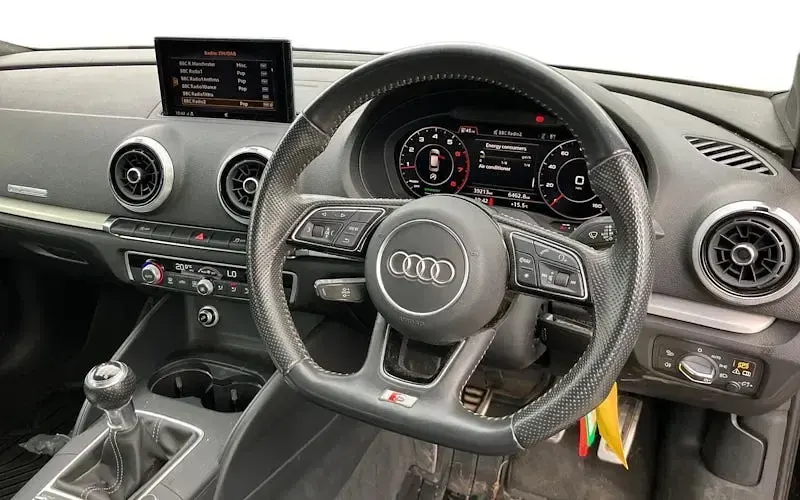 Used Audi A3 Sportback S-Line 190 HP (139 kW) 2018 Black Hatchback