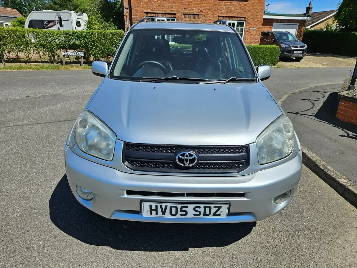 Used Toyota RAV4 2005 Silver SUV