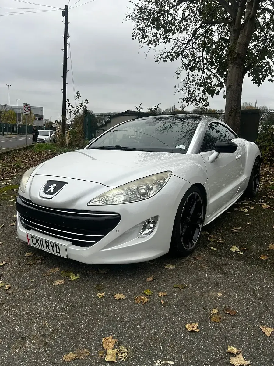 Used Peugeot RCZ GTi 2011 White Coupe
